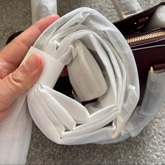 Michael Kors Savannah Small Satchel NWT crossbody - Picture 8 of 10